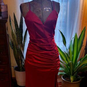Windsor Floor Length Red Gown Size medium